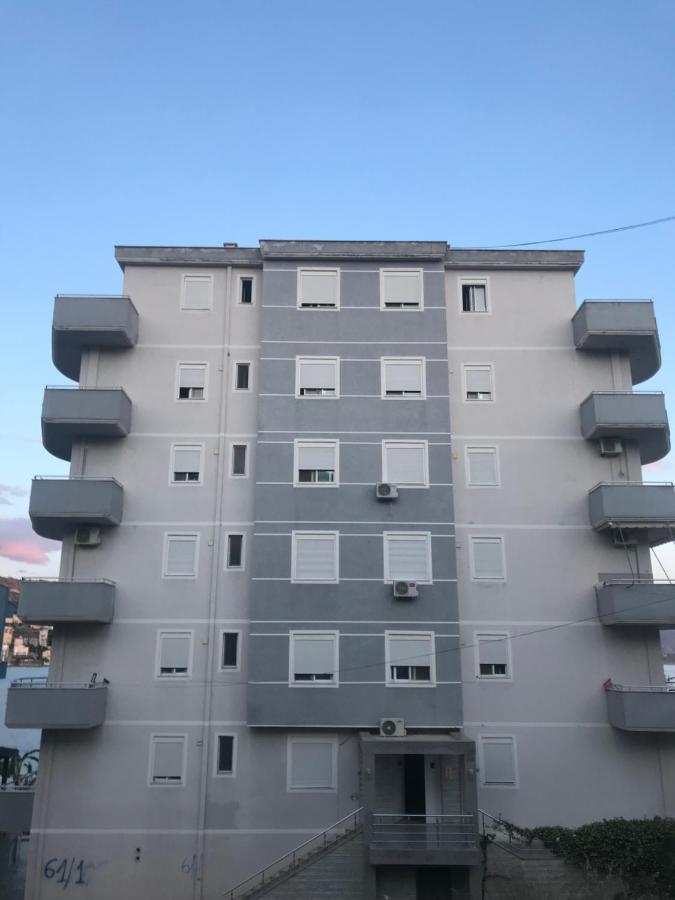 Mary'S Apartment Sarandë Exterior foto
